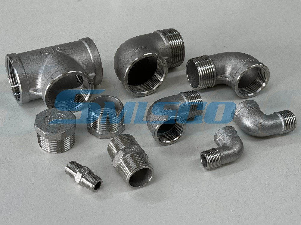 ASTM CF8M 316 TEE الفولاذ المقاوم للصدأ BSP DN100 150LB المياه الصناعية في المخزون