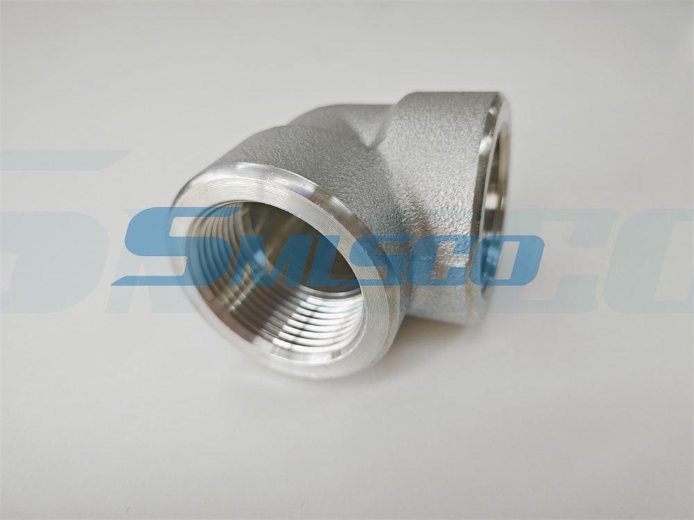 ASTM A182 B16.11 316L الكوع 90 ° 1 1/4 `` الفولاذ المقاوم للصدأ مزورة تركيب الأنابيب الصناعة الكيميائية